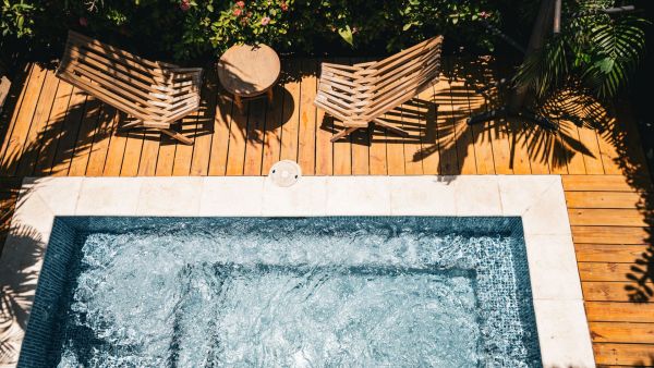 Piscine en bois : les différentes formes disponibles